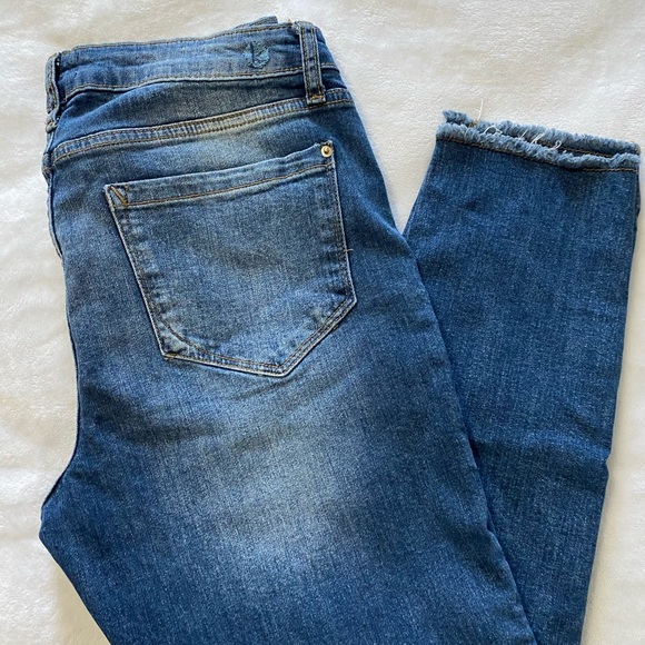 Kensie -8/29 - Picture 1 of 2